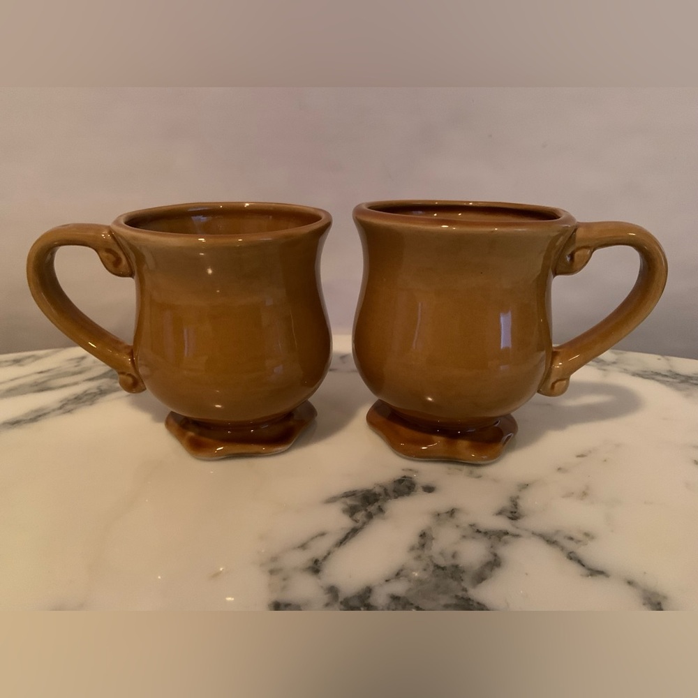 Vintage Bombay Co Amber Mugs- Scroll Handle & Scalloped Base-Set Of 2